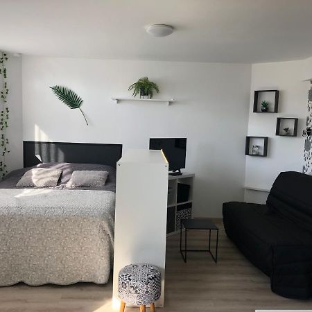 Appartement Le Clémenceau à Péronne Extérieur photo