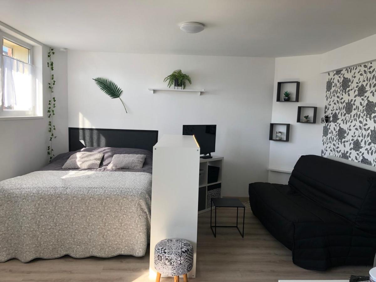 Appartement Le Clémenceau à Péronne Extérieur photo