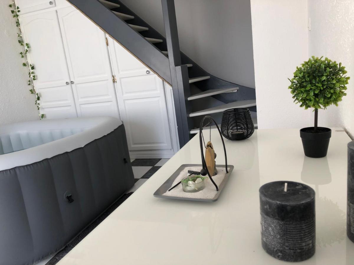Appartement Le Clémenceau à Péronne Extérieur photo