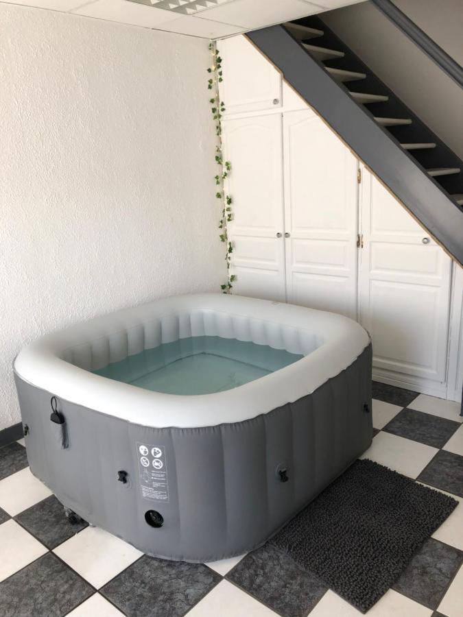 Appartement Le Clémenceau à Péronne Extérieur photo